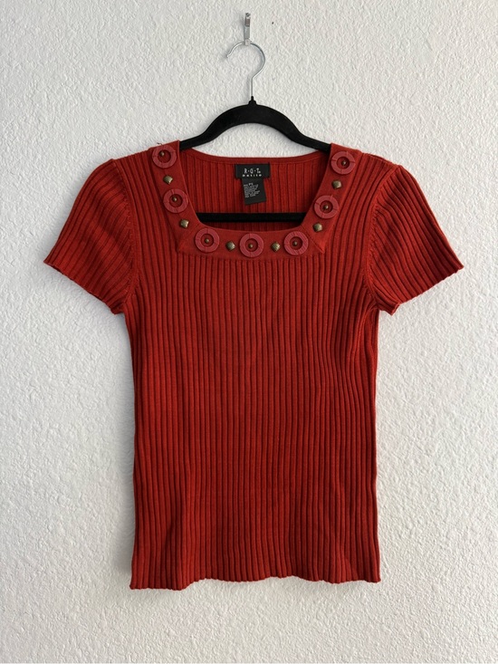 Tops - Vintage RQT Petite Y2K Ribbed Embellished Knit Top Small